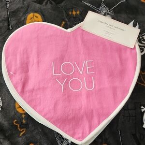 ✨️💓NWT CUPCAKE & CASHMERE HEART PLACEMATS/ SET OF 4💓❤️🩵✨️